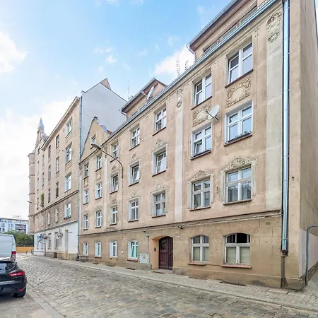 Apartment Pomorska Cosy With Mezzanine By Bookinghost *