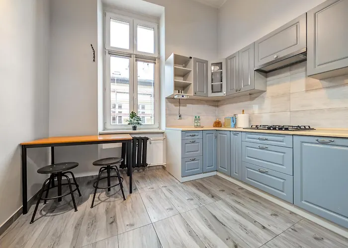 Apartamento Pomorska Cosy With Mezzanine By Bookinghost *